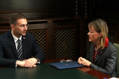 27 July 2012 National Assembly Speaker, MA Nebojsa Stefanovic an H.E. Ms. Mary Warlick, US Ambassador to Serbia (PHOTO: Tanjug)